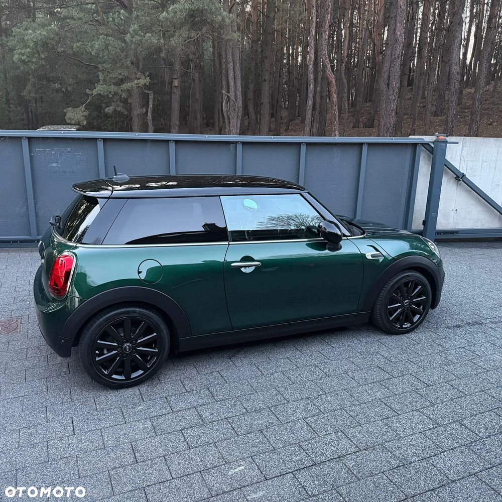 MINI Cooper Essential Trim - 33