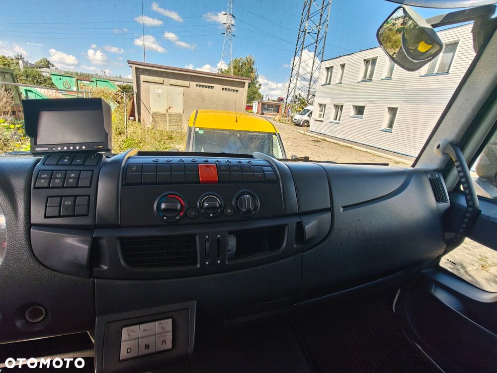 Iveco EUROCARGO 120e25 - 15