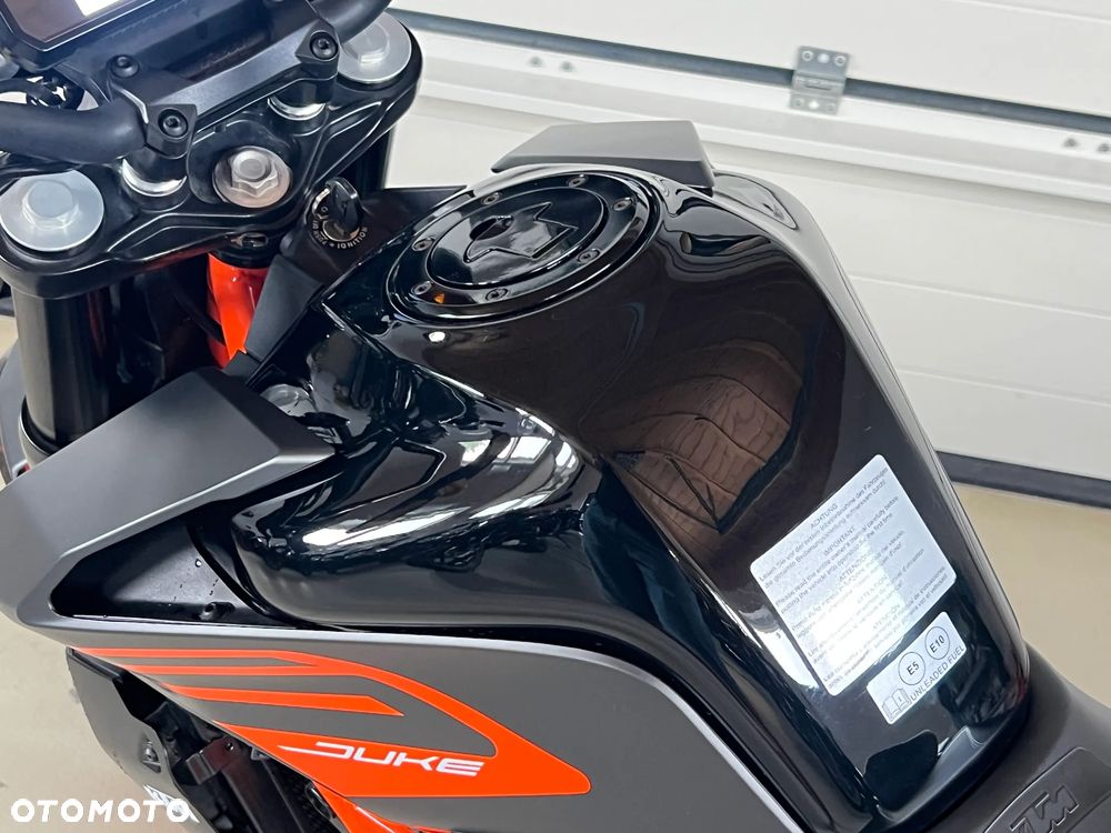 KTM Duke 125 - 18