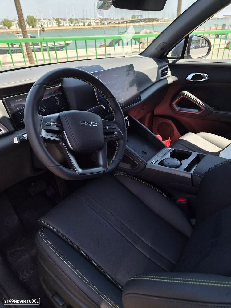 BYD Atto 2 1.5 DM-i Boost - 6