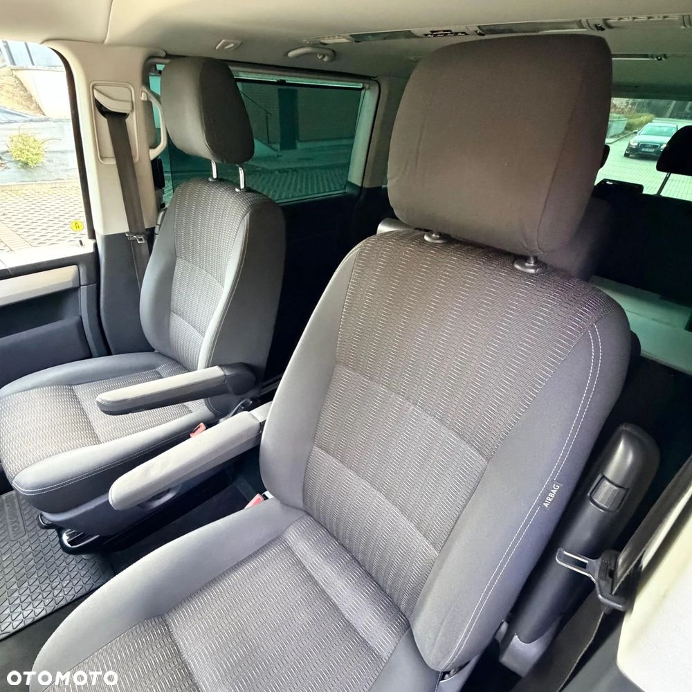 Volkswagen Multivan 2.0 TDI L1 Comfortline - 11