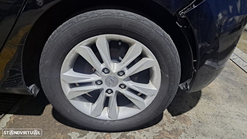 Hyundai i30 II Hatchback (GD) 1.6 CRDi - PARA PEÇAS - 5