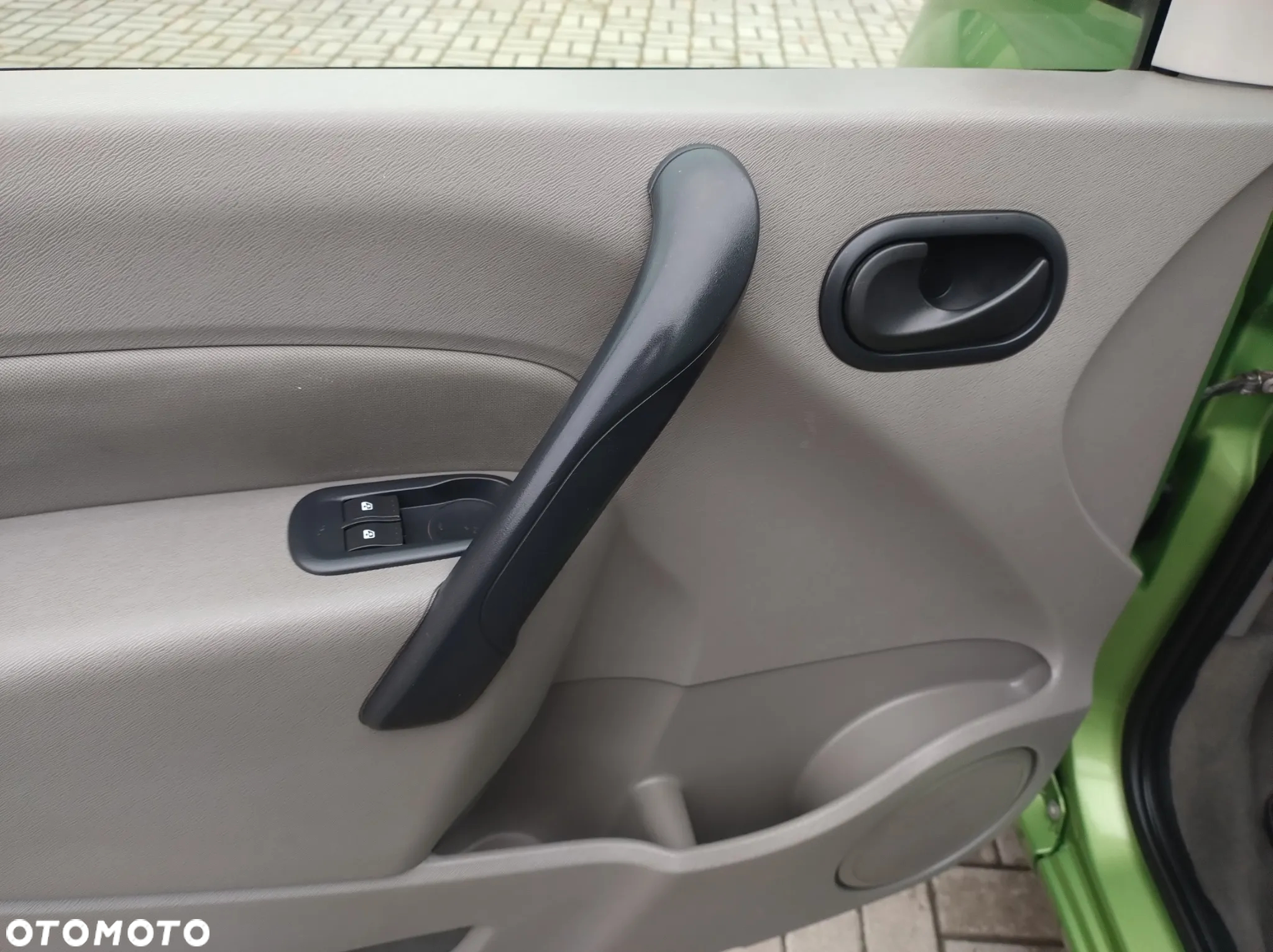 Renault Kangoo 1.6 16V 105 Authentique - 21
