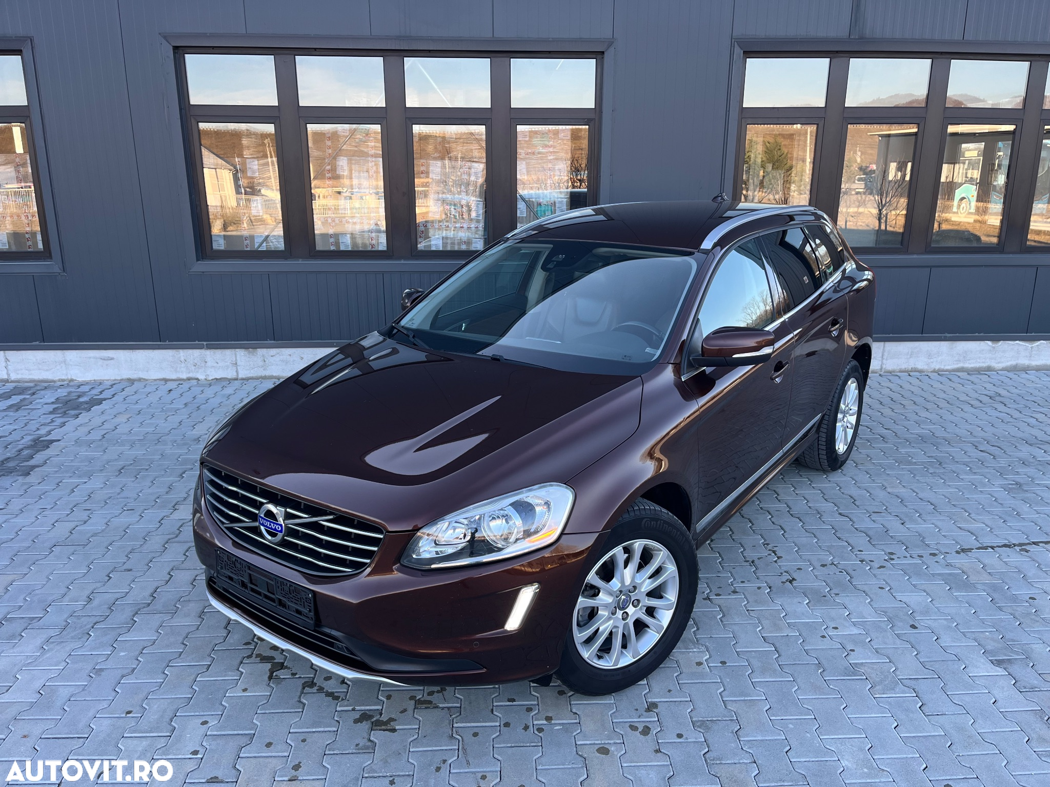Volvo XC 60 D4 Geartronic Summum - 2