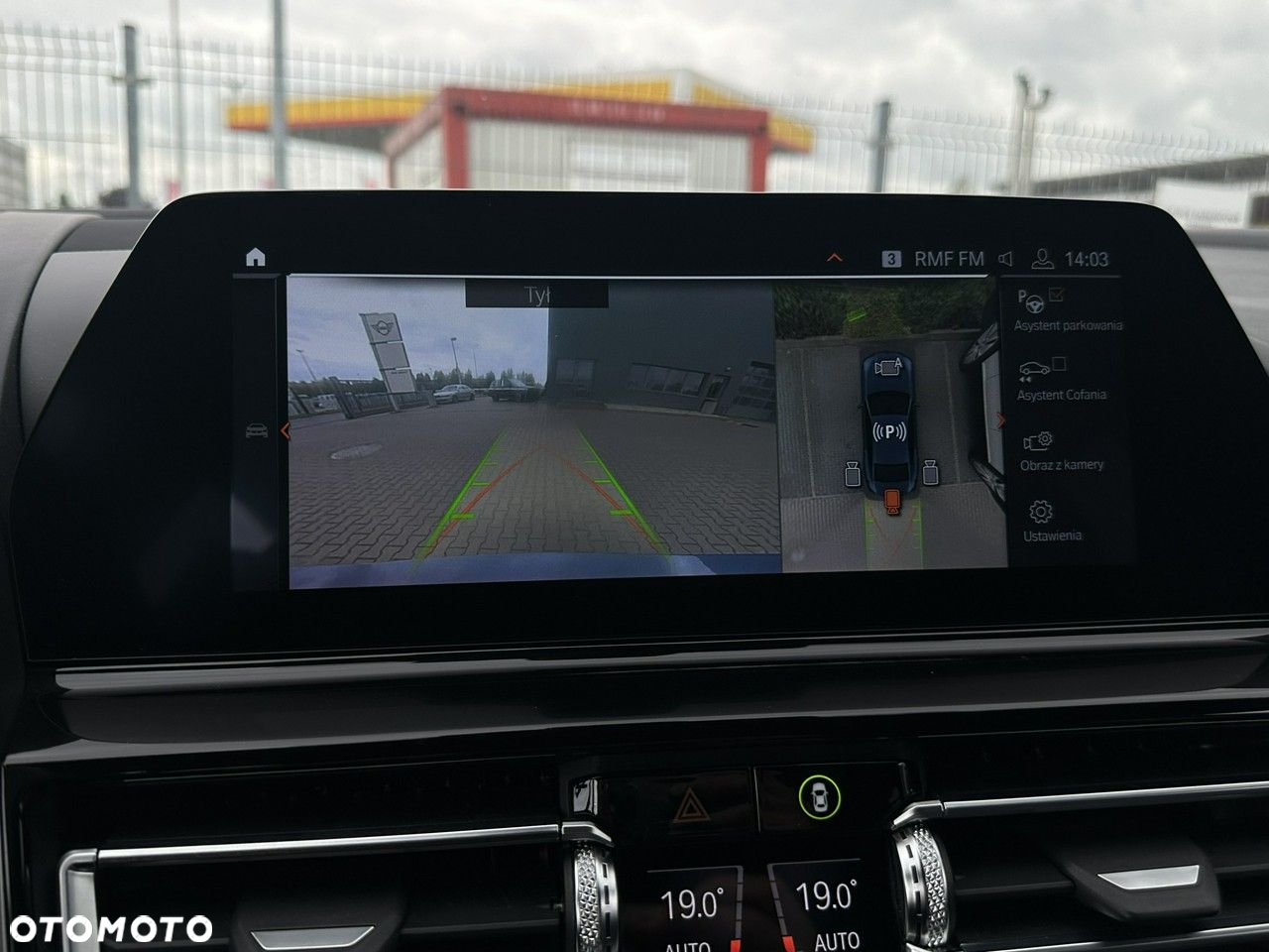 BMW Seria 8 - 15