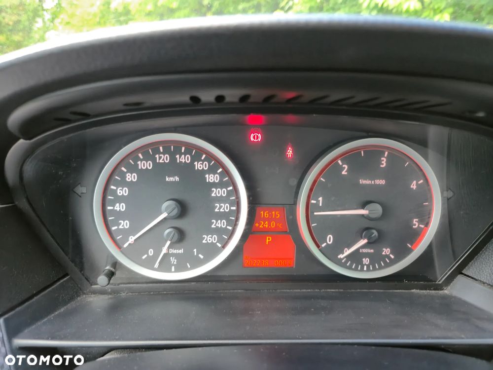 BMW Seria 5 520d - 16