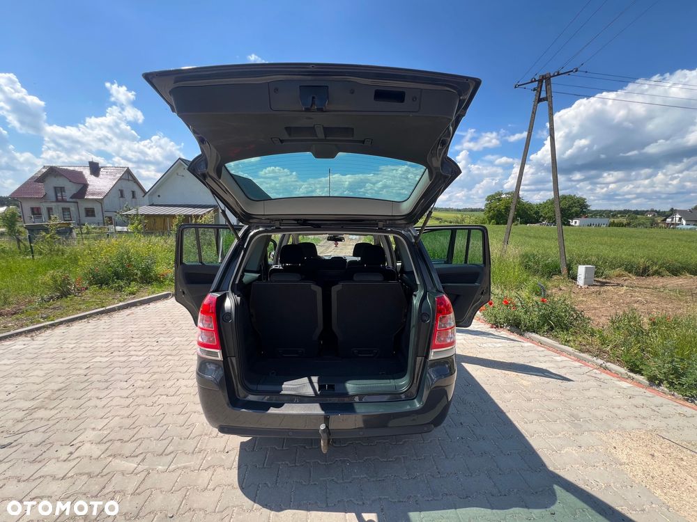 Opel Zafira - 14