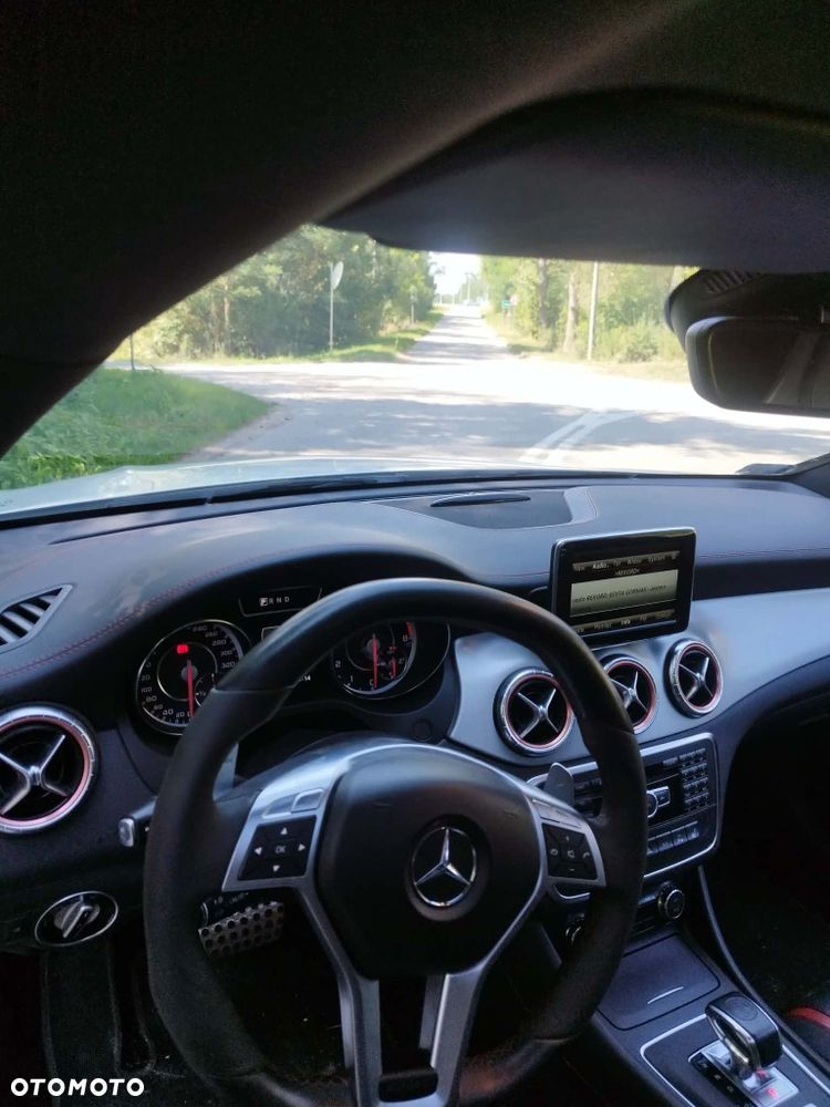 Mercedes-Benz CLA - 5