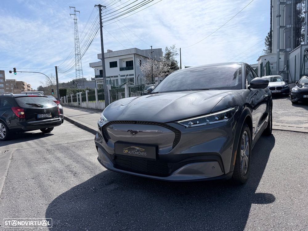 Ford Mustang Mach-E 75.7 kWh Base - 2