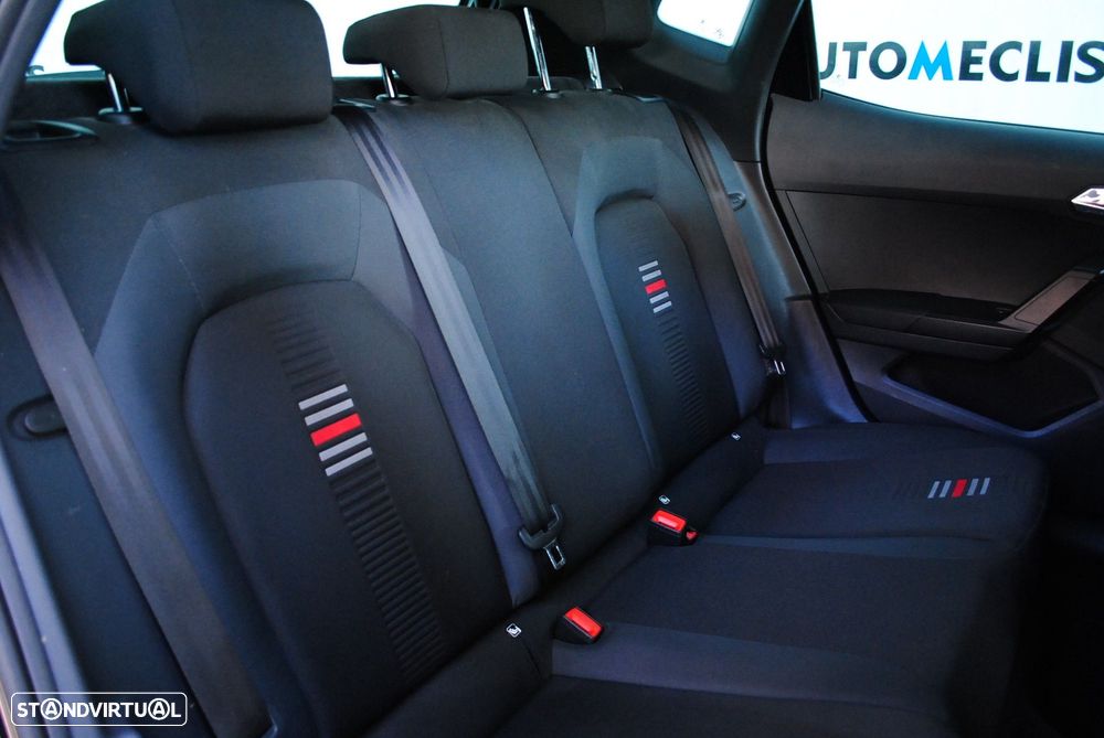 SEAT Arona 1.0 TSI FR - 32