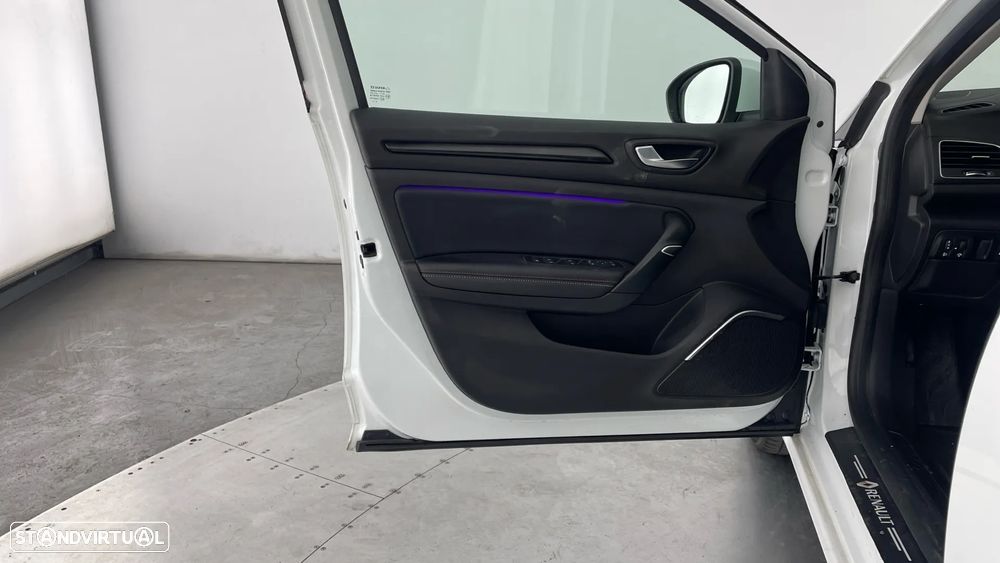 Renault Mégane Sport Tourer 1.6 E-Tech Plug-In Hybrid R.S. Line - 10