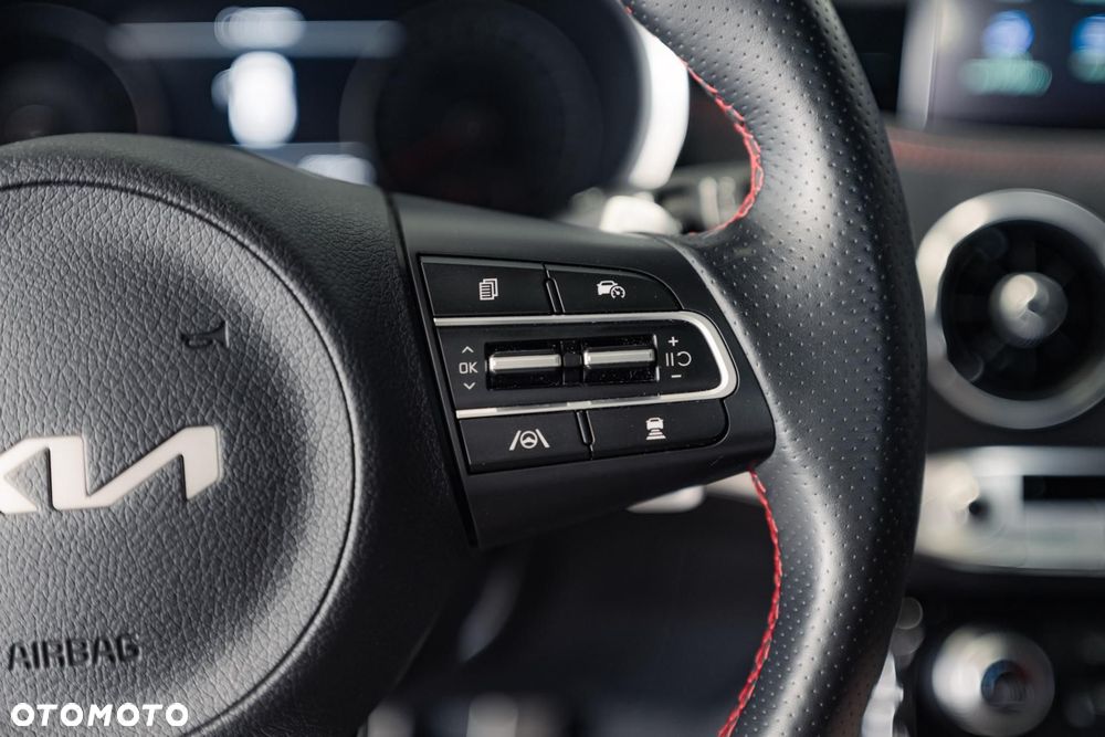 Kia Stinger 3.3 T-GDI V6 GT AWD - 25