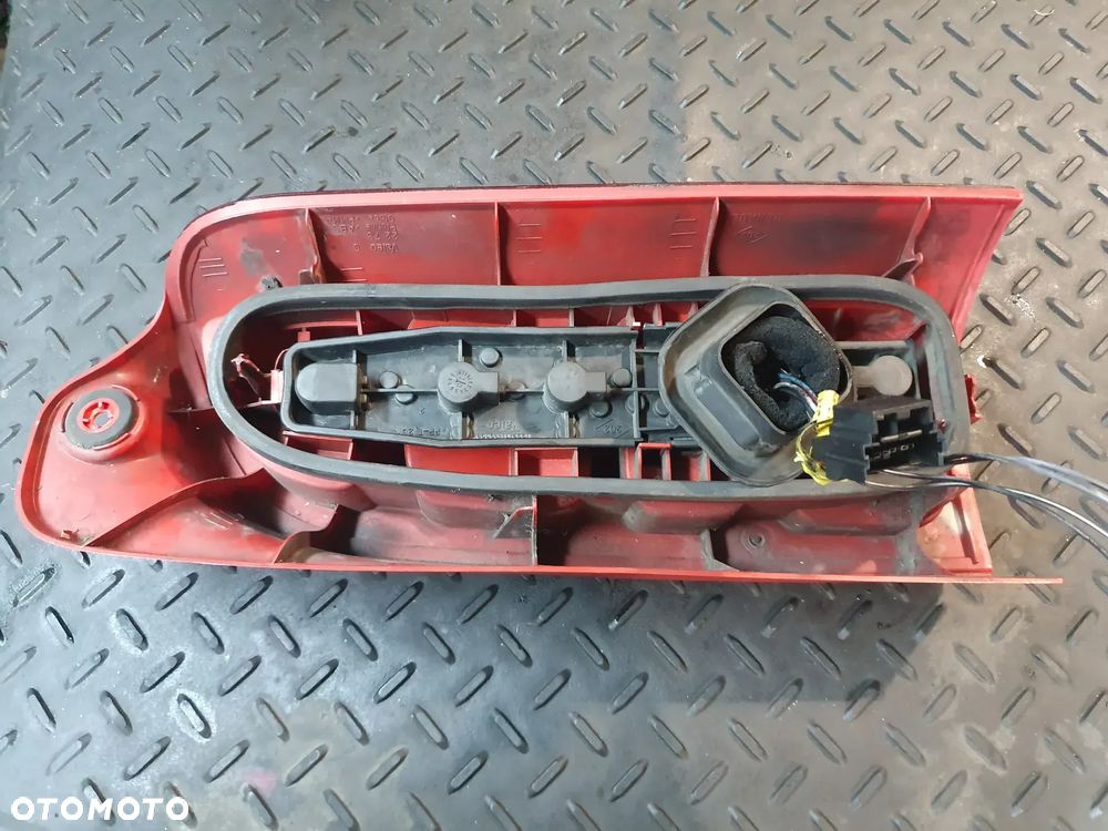 LAMPA LEWY TYŁ RENAULT MASTER II + WTYCZKA INSTALACJA - 4