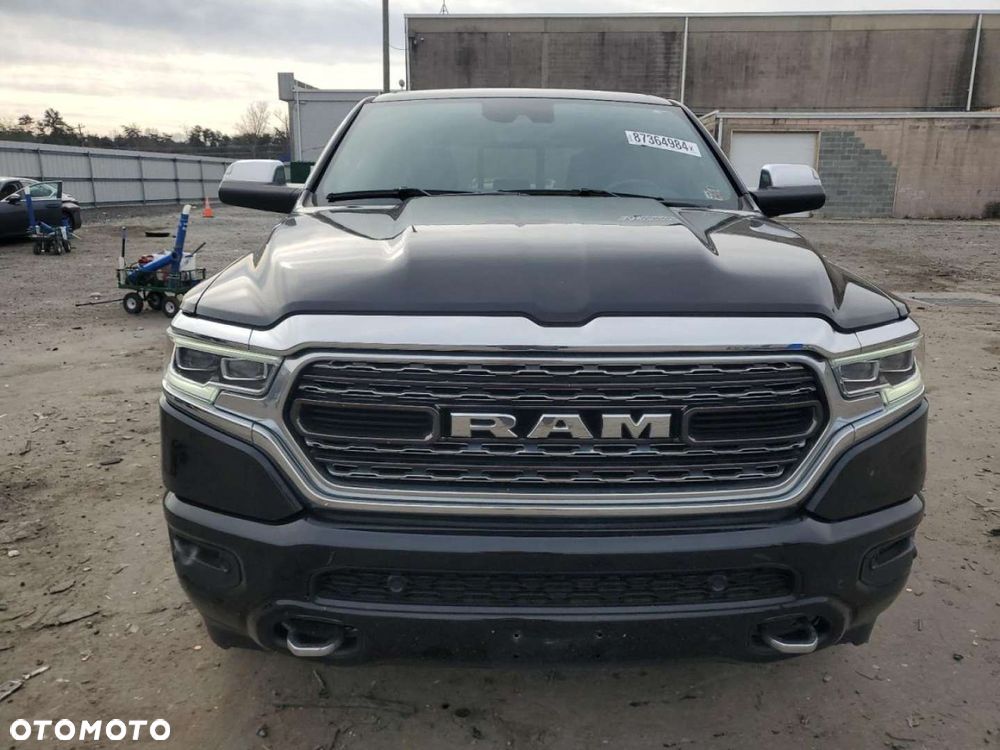 RAM 1500 - 8
