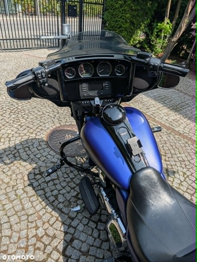 Harley-Davidson Touring Street Glide - 17