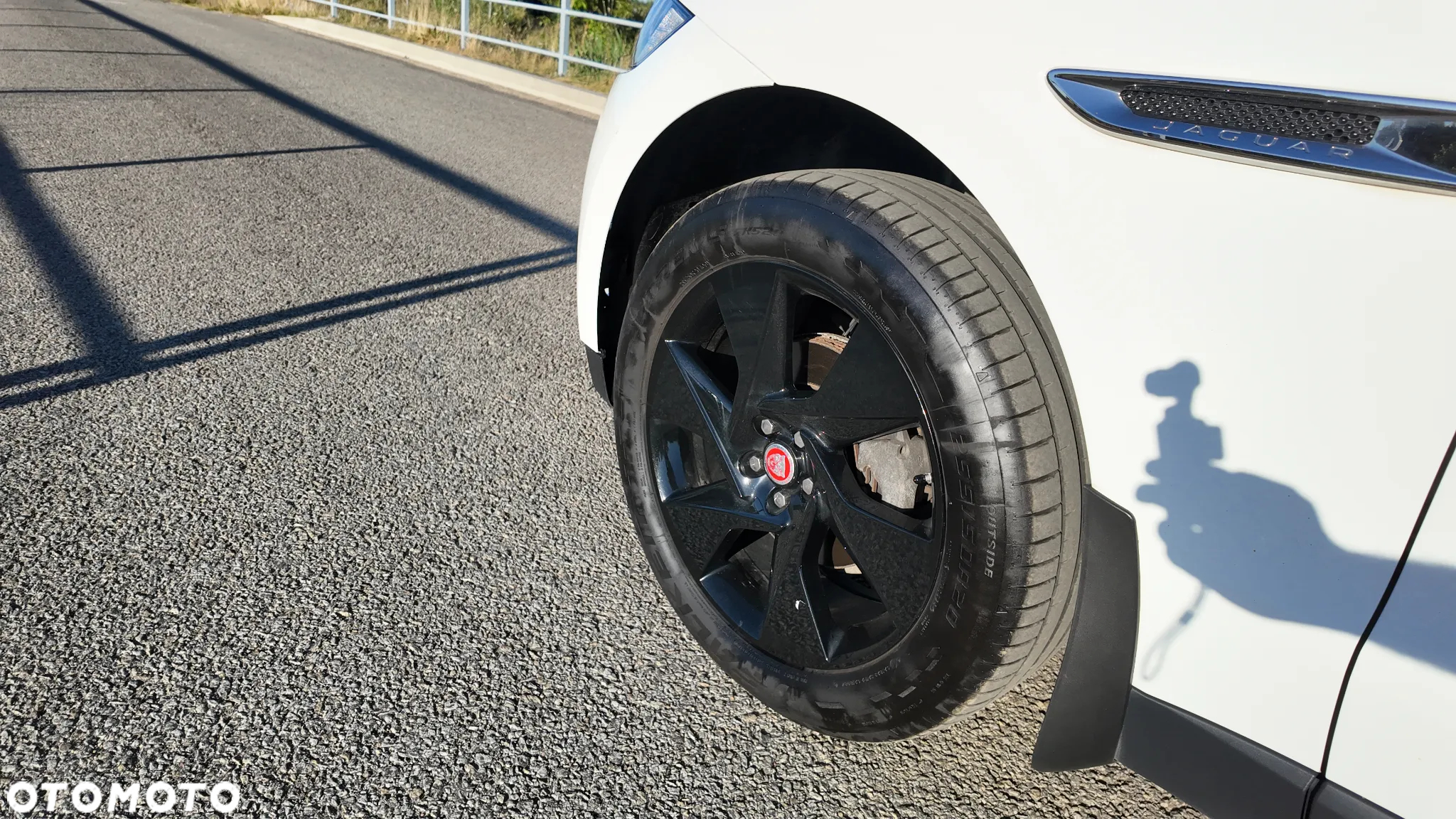 Jaguar F-Pace 2.0 i4D AWD Prestige - 4