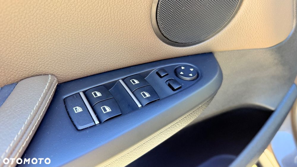 BMW X3 sDrive18d xLine - 13