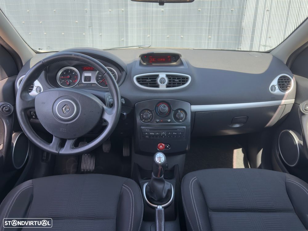 Renault Clio 1.5 dCi Dynamique S - 5