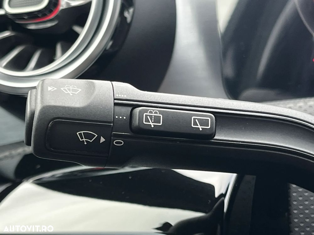 Mercedes-Benz A 250 e 8G-DCT AMG Line - 17