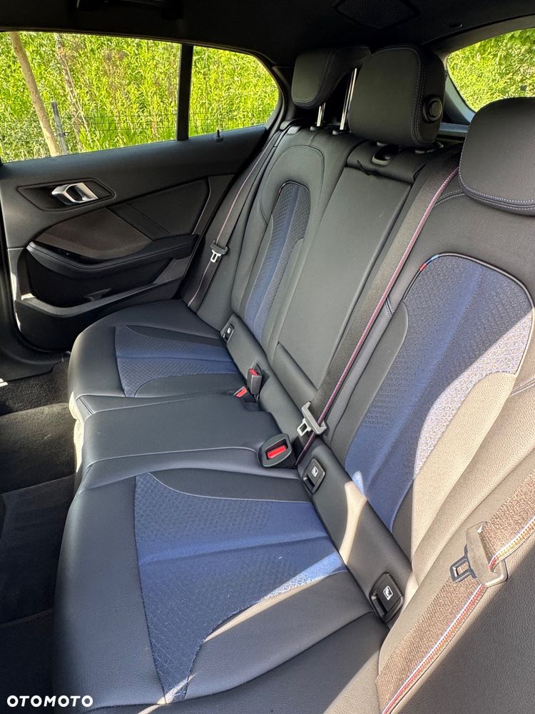 BMW Seria 1 120d xDrive M Sport - 13