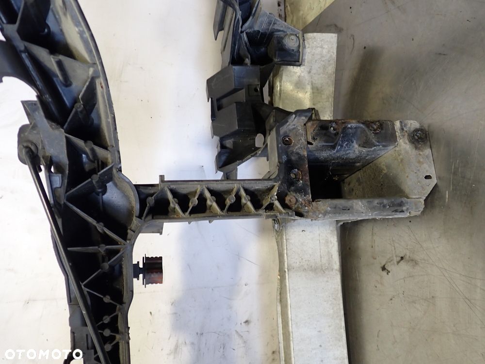 PAS PRZEDNI OKULAR MERCEDES W169 A200 - 7