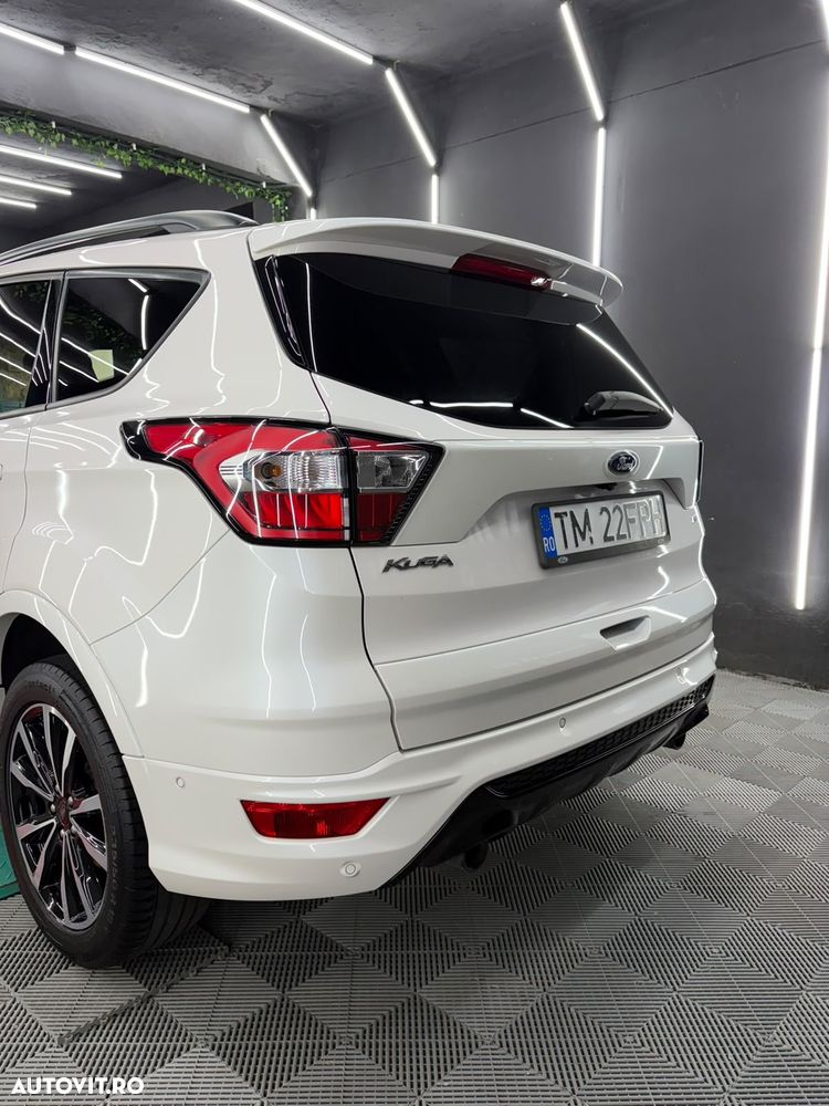 Ford Kuga - 4