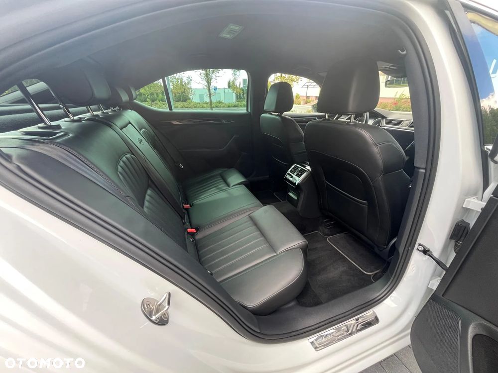 Skoda Superb 2.0 TDI L&K DSG - 15