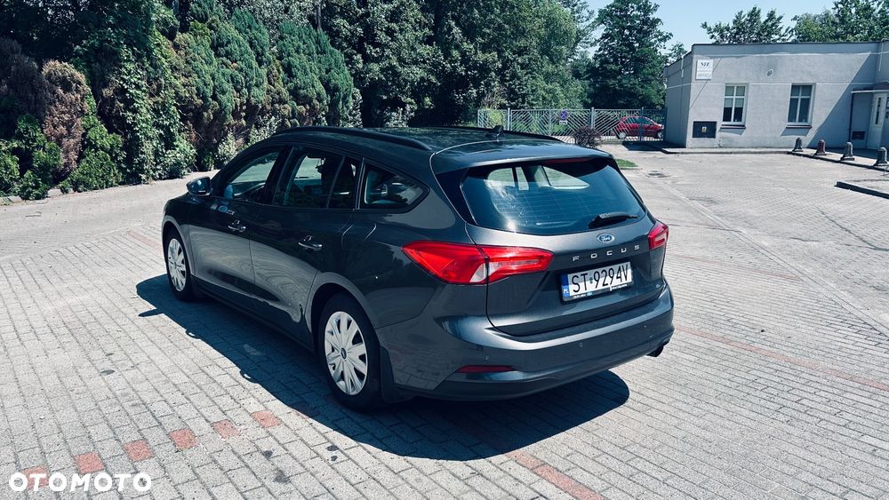Ford Focus 1.0 EcoBoost Trend Edition - 4