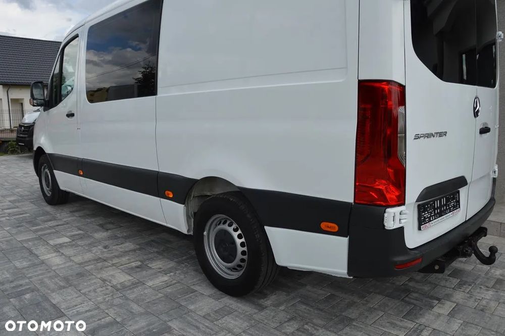 Mercedes-Benz Sprinter - 12