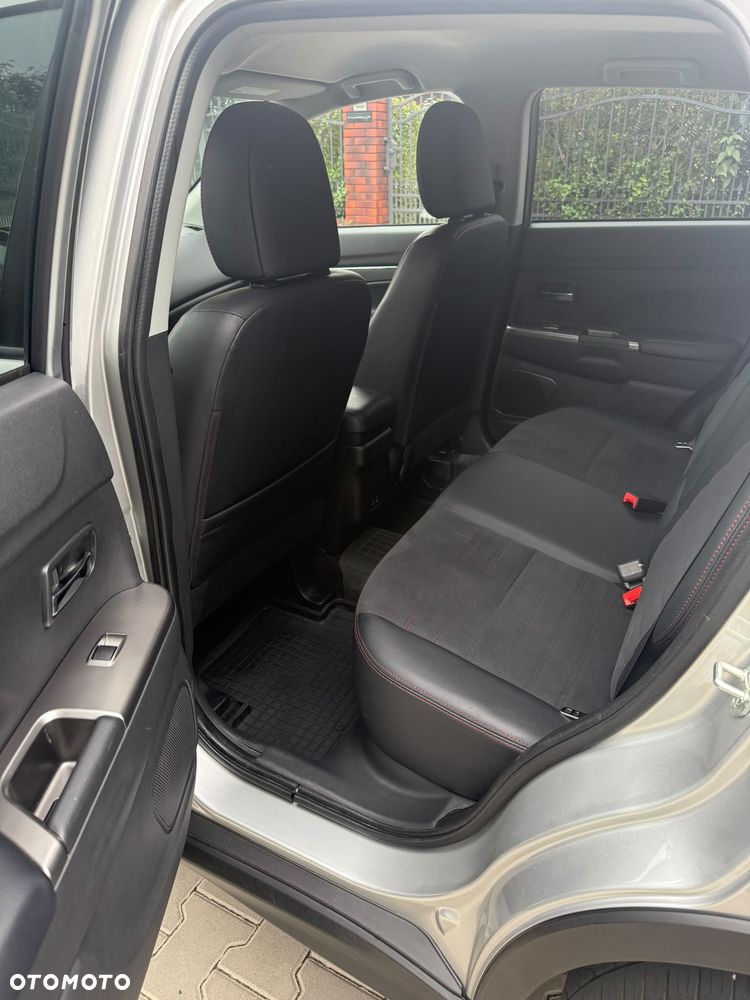 Mitsubishi ASX - 11