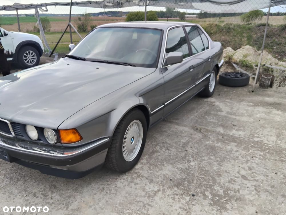 BMW Seria 7 - 9