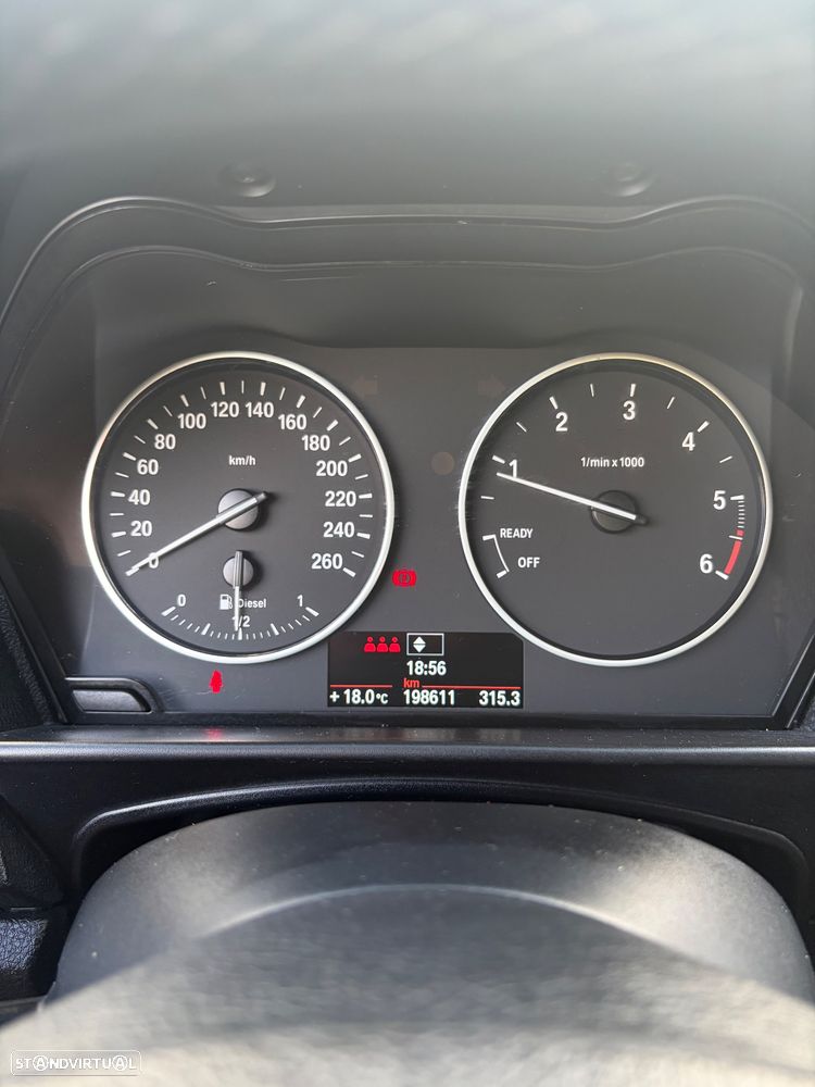BMW 118 d Line Urban - 9