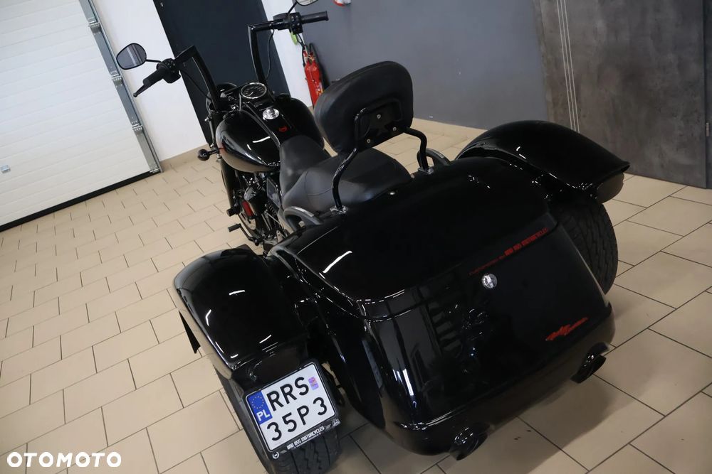 Harley-Davidson Trike Freewheeler - 16