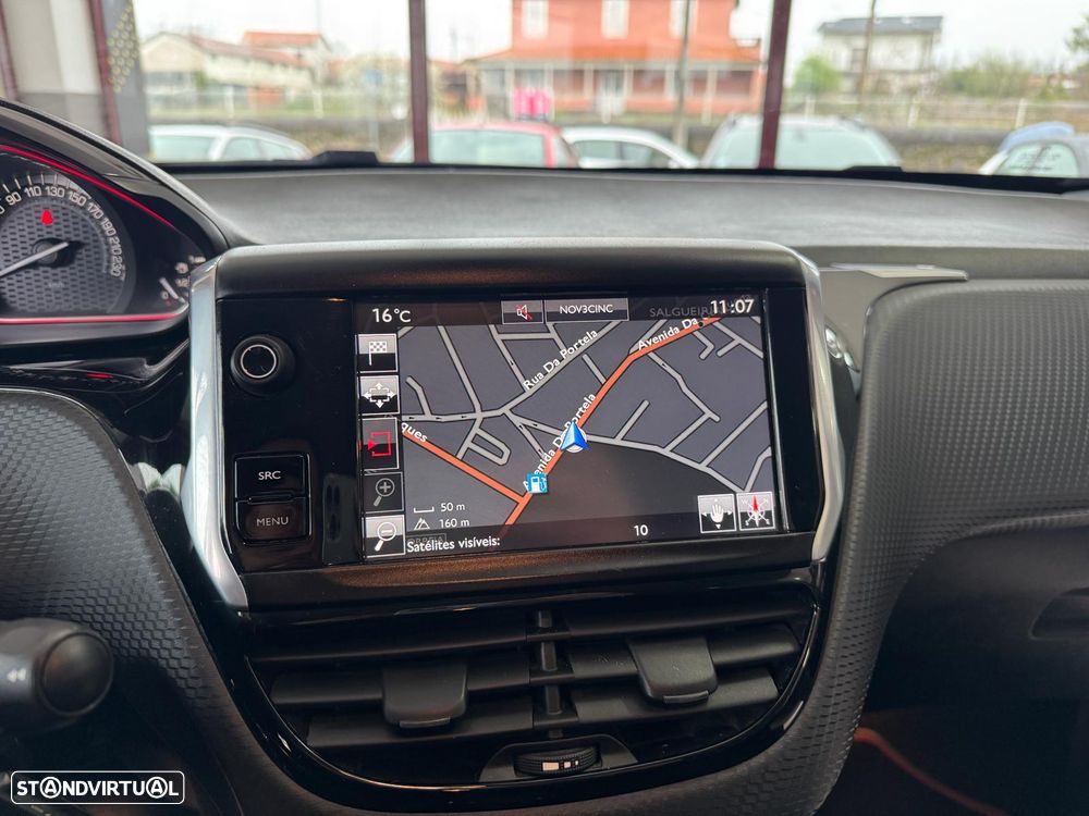 Peugeot 2008 1.2 PureTech GT Line - 10