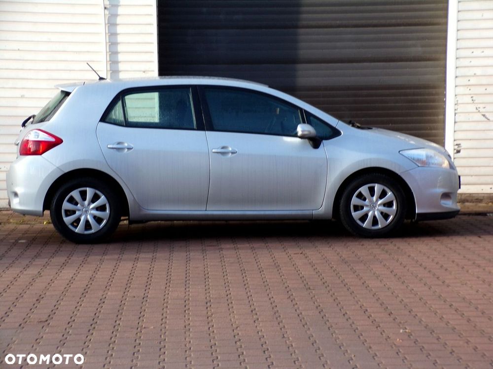 Toyota Auris - 17