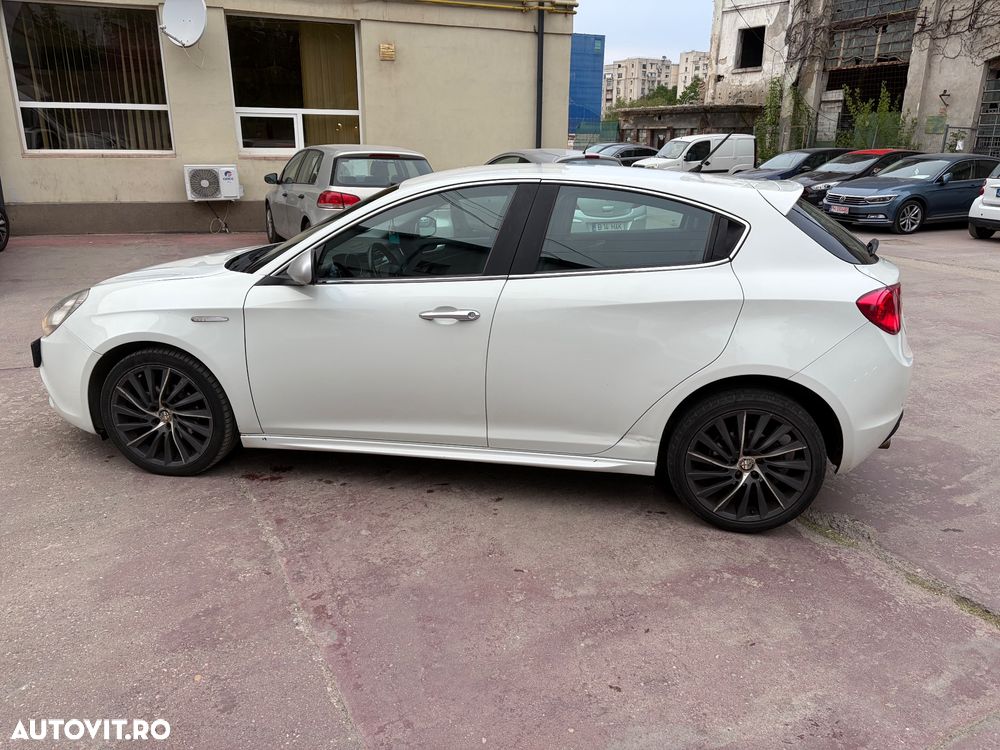 Alfa Romeo Giulietta 1.6 Mjet Distinctive - 3