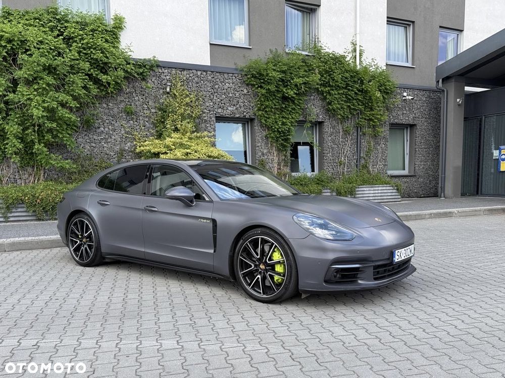 Porsche Panamera 4 E-Hybrid Executive - 2