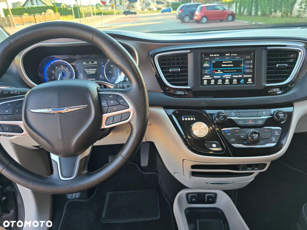 Chrysler Voyager - 8