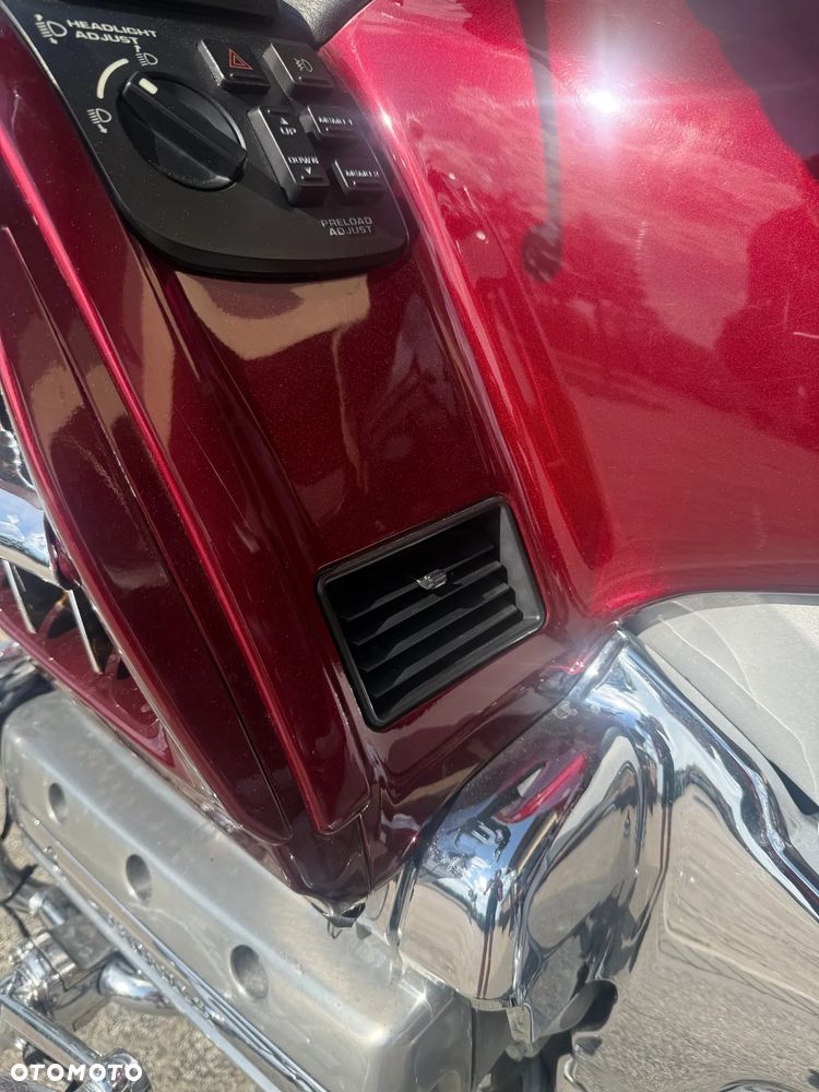 Honda GL - 12