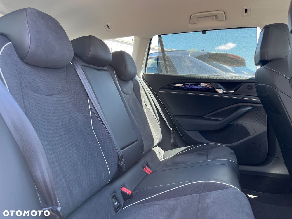 Volkswagen Passat - 19