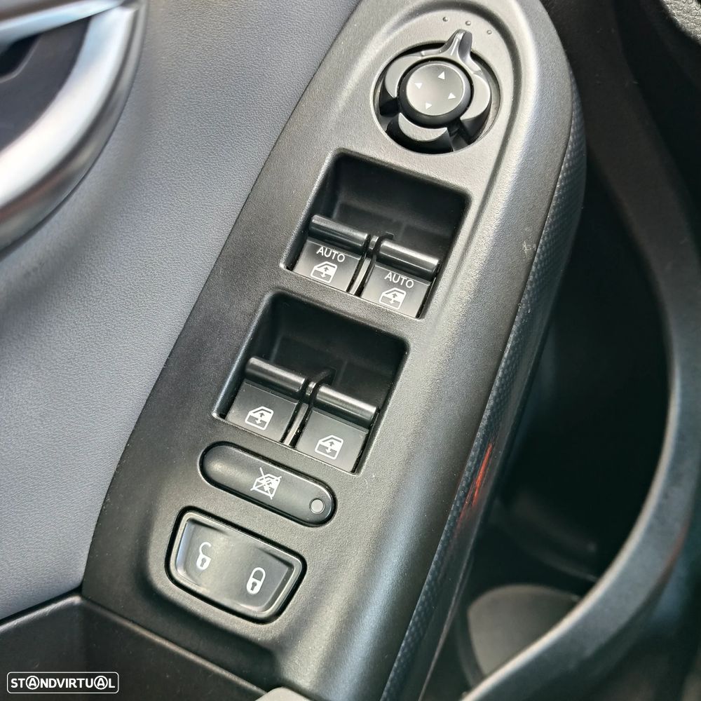 Fiat 500X 1.3 MJ City Cross S&S - 11