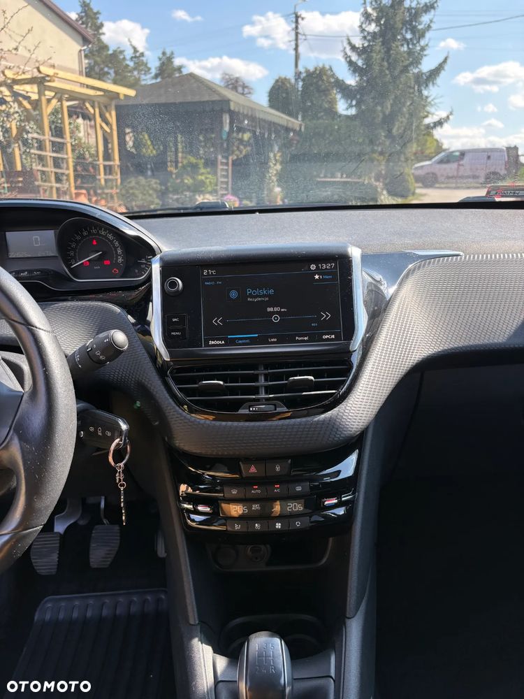 Peugeot 208 1.2 PureTech Style - 3