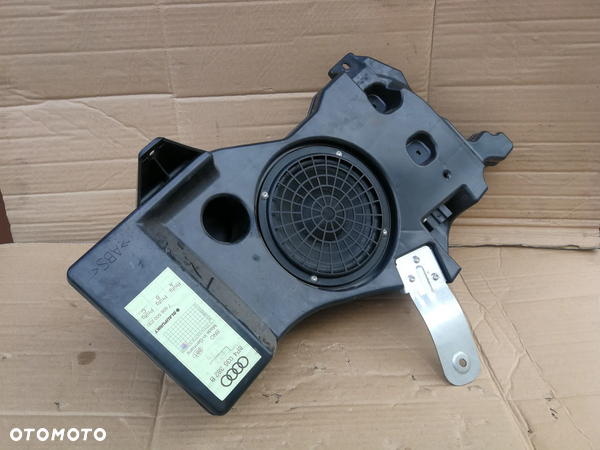 Audi A3 8P Sportback Subwoofer tuba głośnik 8P4035382B