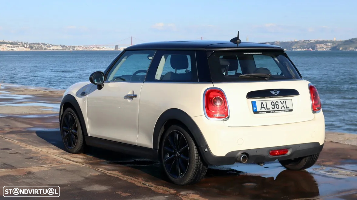 MINI 3 Portas Cooper D Aut. - 16