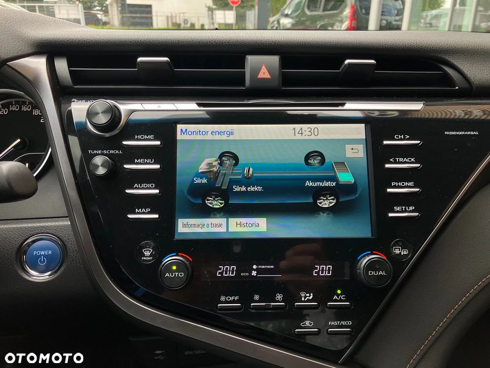 Toyota Camry 2.5 Hybrid Prestige CVT - 26