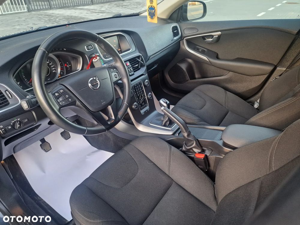 Volvo V40 - 5