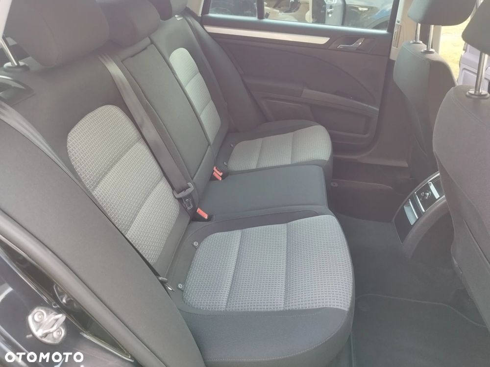 Skoda Superb 2.0 TDI Elegance - 17