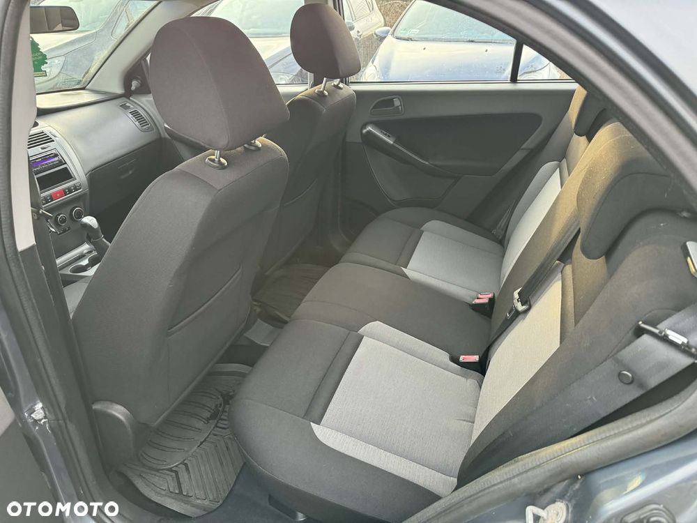 Tata Indica 1.4 Safire - 17