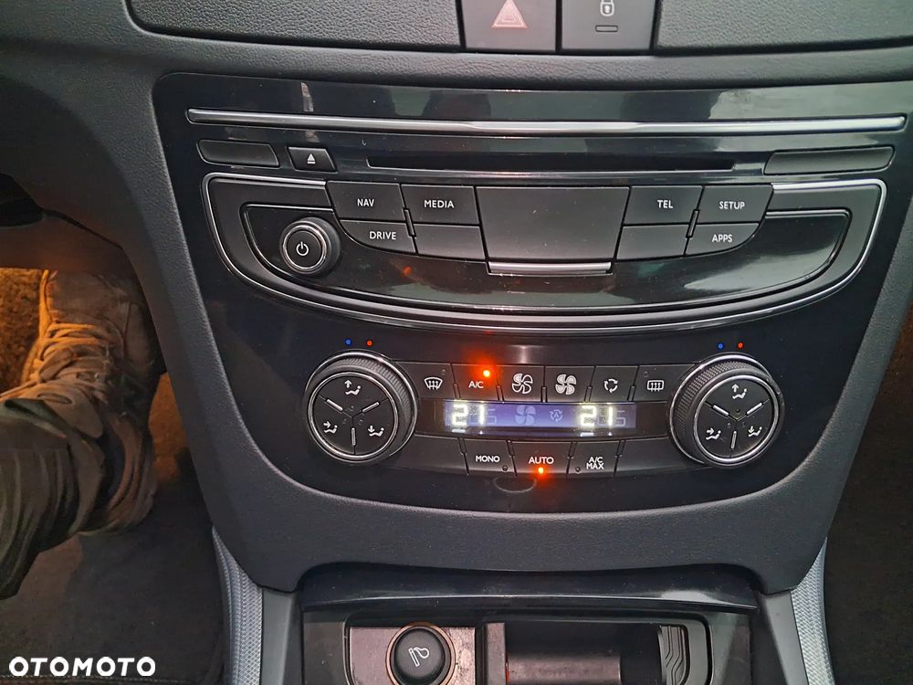 Peugeot 508 2.0 BlueHDi Allure S&S - 32