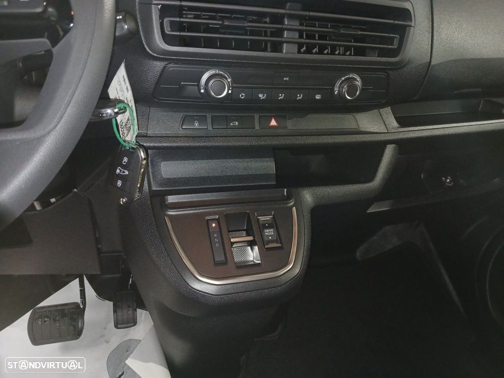 Peugeot e-Expert 50 kWh Standard - 11